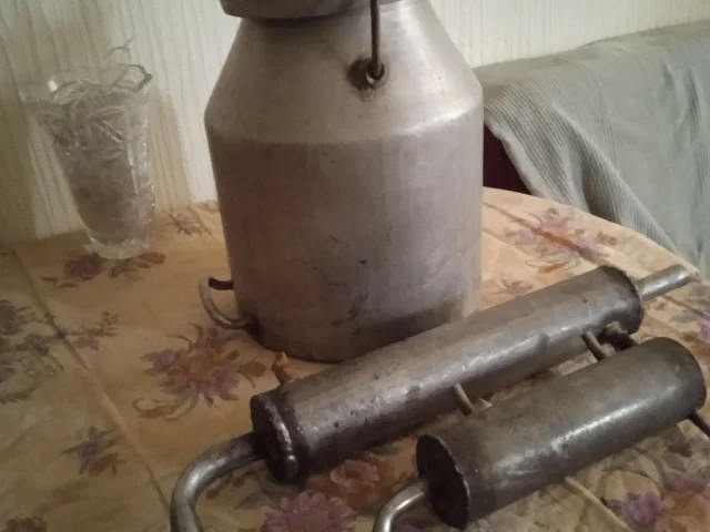 Фото: Продам 1500р. Тел
