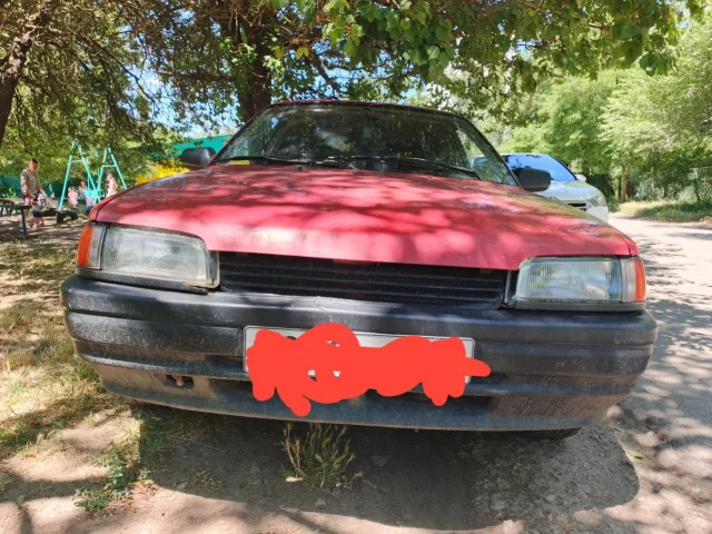 Фото: Продам Мазду 323 1993 г