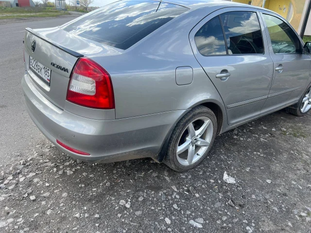 Фото: Продам Skoda Octavia A5 2012 г По машине все идеально все обслужено на 5+. Пробег 161 т.км . Продажа от хозяина Сервис к