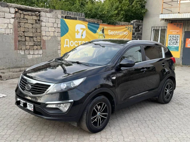 Фото: Продажа от собственника продаю идеальный кроссовер KIA Sportage3 состояние близко к новому автомобилю не бит не крашен.