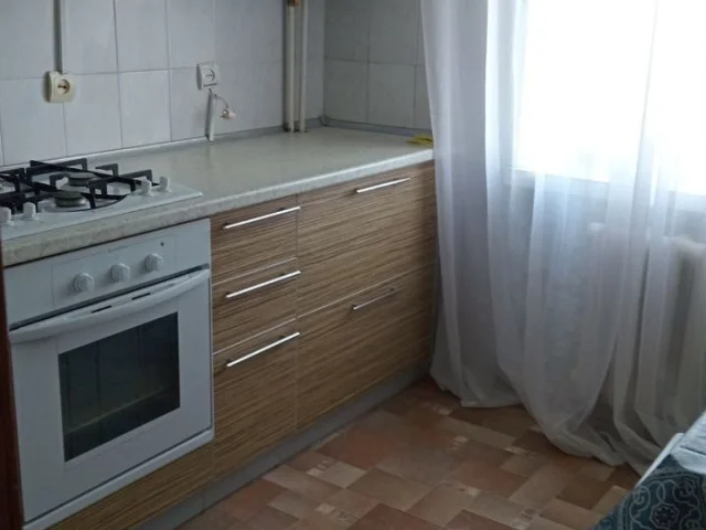 Фото: Сдам 2-к. квартиру на Кирова на длительный срок порядочным, платежеспособным людям, старше 22 лет, гражданским