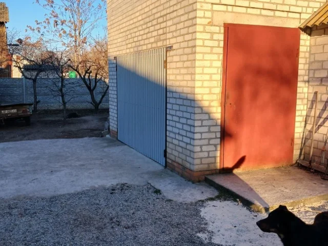 Фото: Продам дом в районе ул.8марта это центр города росреестр.цена объекта 4500млн.руб. в аренду не здаеться