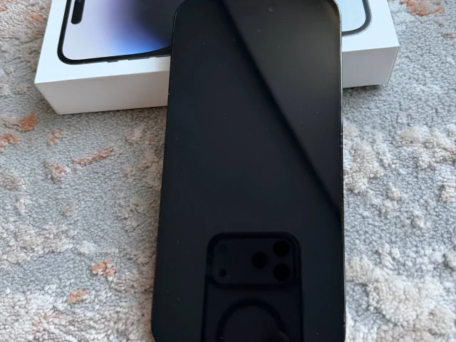 Фото: Продам 14 Pro Max Black !