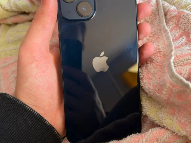 Фото: Продам iPhone 13 128 гб