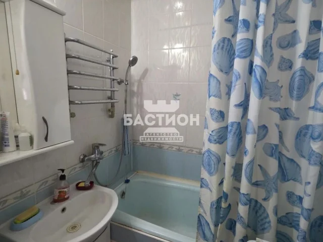 Фото: В продаже 4-комнатная квартира г.Луганск ул.Шевченко д4