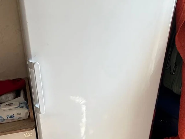 Фото: Продам морозильную камеру indesit б/у