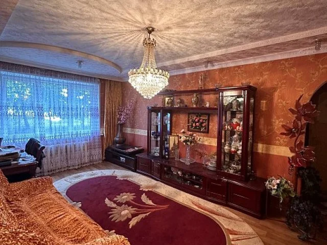 Фото: Продам 3-х комнатную квартиру и-на Зеленый г. Макеевка