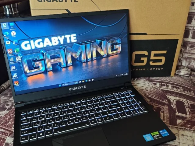 Фото: Продам игровой ноутбук Gigabyte G5. Состояние идеальное. Полный комплект + новая беспроводная мышка .Тянет все последние