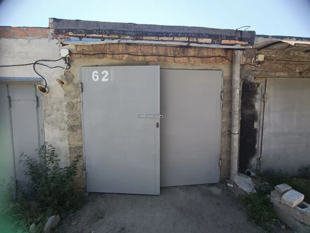 Фото: Продаётся гараж в Г.Бердянск гаражном кооперативе «Октябрь»