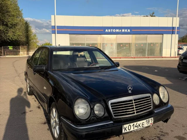 Фото: ПРОДАМ Mercedes Benz E320 4Matic W210