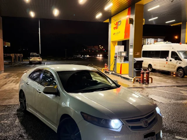 Фото: Honda accord 8 type S 2.4 MT