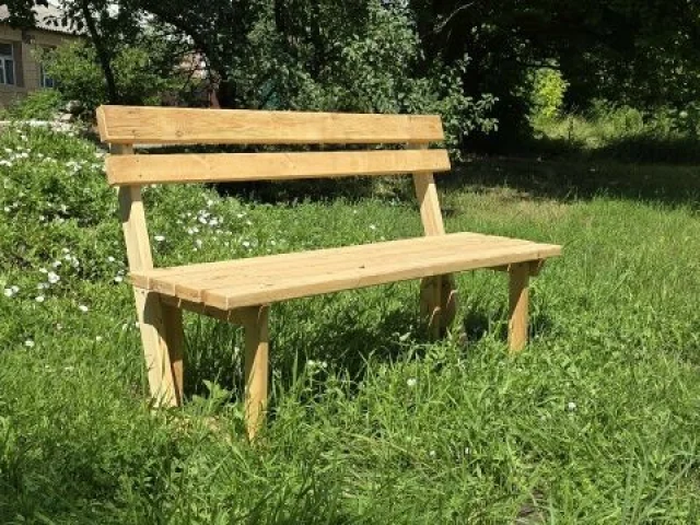 Фото: Продам новую деревянную лавочку. Длина 1.40. Цена 4000р. Луганск. Восток