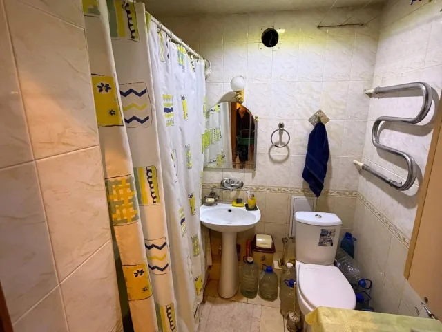 Фото: Продажа 2х Комнатной Квартиры На Изумруде (Центр Города)!