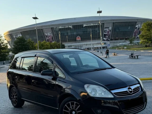 Фото: В продаже Opel Zafira B рестайлинг 2008 года выпуска!