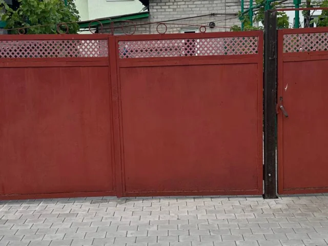 Фото: Продаются ворота с калиткой б/у в хорошем состоянии