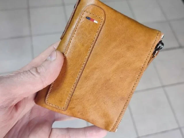 Фото: ⚡️Продам портмоне из натуральной кожи с RFID-защитой (новое)