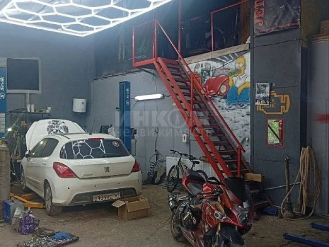 Фото: сто+АвтоСтоянка кв. Мирный