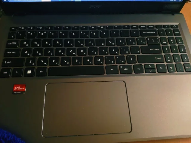 Фото: Ноутбук Acer Extensa