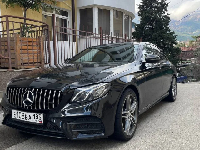 Фото: MERCEDES-BENZ E - 200 4matic, 2.0л, 245л.с. М274 бензин, 2016 год, AMG,
