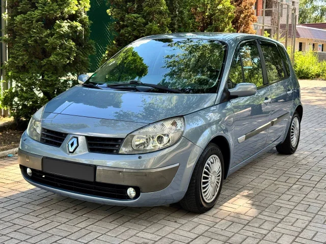 Фото: Renault Scenic II