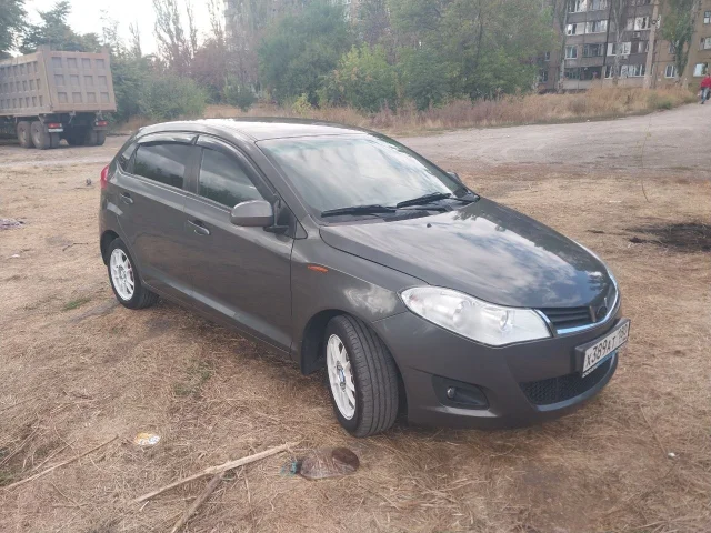 Фото: Марка автомобиля: Заз Форза Chery Very