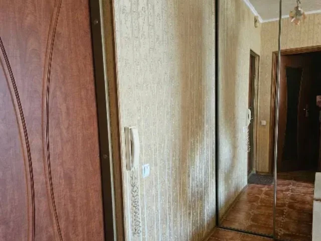 Фото: Сдается 1к квартира. Длительный срок. Ворошиловский район. Крытый рынок. 5 этаж из 9