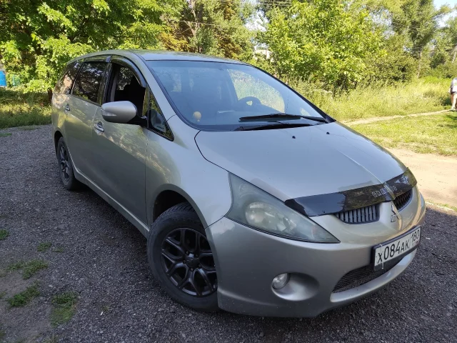 Фото: Продам Mitsubishi Grandis. Семиместный минивэн.В хорошем состоянии. Год 2005, двигатель 2,4 , коробка механика, привод п