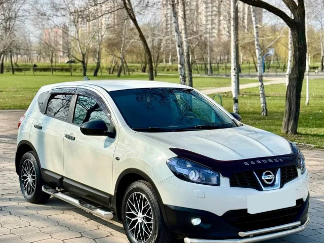 Фото: Продаю Nissan Qashqai рестайлинг 2013 года, 1.6 16V бензин, автомат! Пробег 132 820 км оригинальный. Куплена , один влад