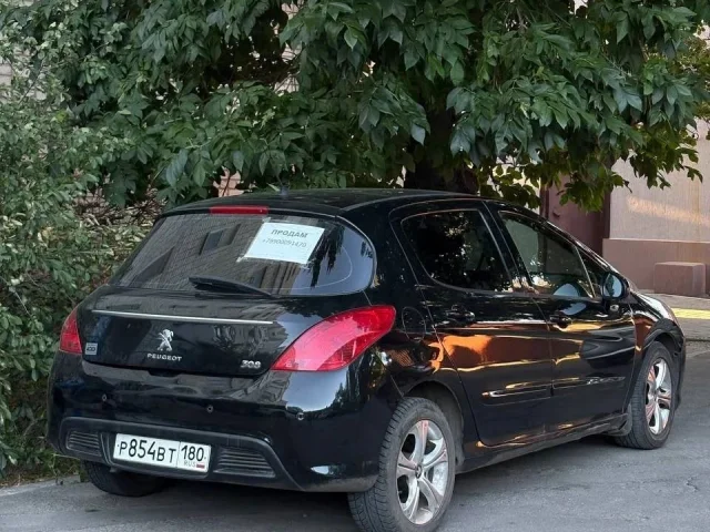 Фото: Продам срочно ❗❗ Пежо 308 ,, 2012 год пробег 174 ,, объём 1.6 состояние отличное , богатая комплектация цена 490 торг ср
