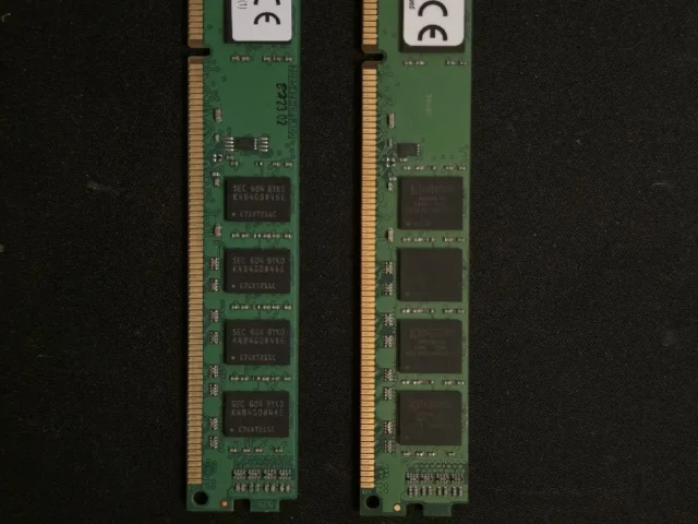 Фото: Kingston Оперативная память KVR16N11/8 DDR3, 1600 МГц, 2 x 8 ГБ