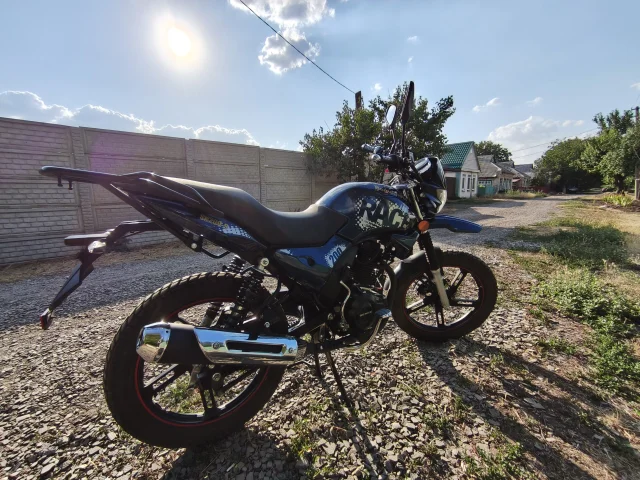 Фото: Продам мотоцикл Regulmoto race sk200-9. Куплен весной 2025 года. Обкатка пройдена без перегрева. Масло MOTUL , менялось 