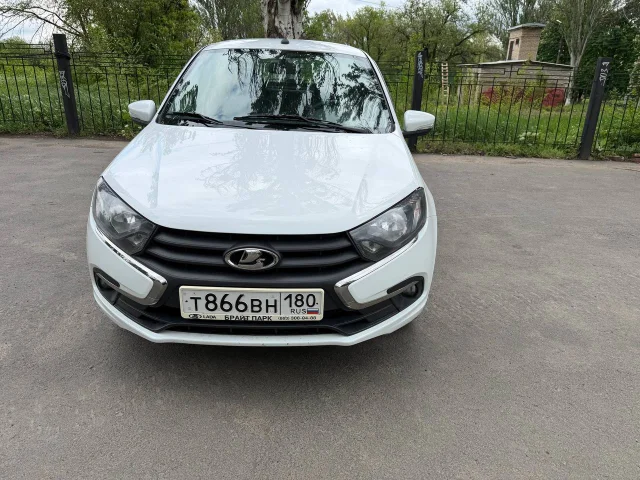 Фото: Lada Granta FL