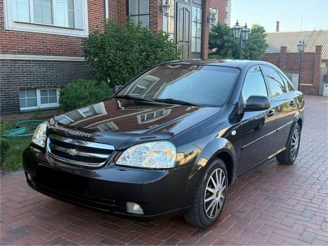 Фото: Продам Chevrolet Lacetti! В отличном состоянии! 2011 года! Двигатель 1.6 16v не дымит не троит! Работает отлично! Коробк