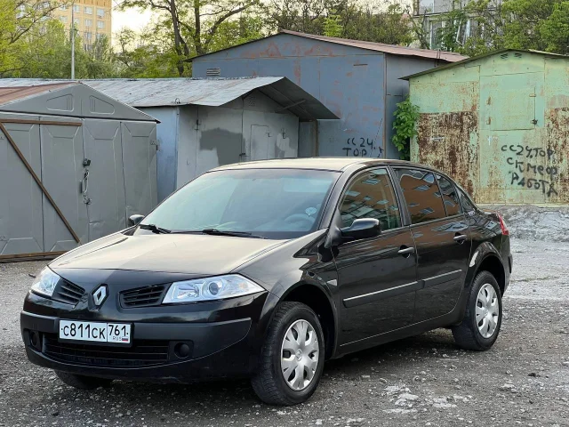 Фото: Продам Renault Megane II отличный автомобиль! 9 лет в одних руках! Кондиционер работает, по хороше до заправить 15 000 н