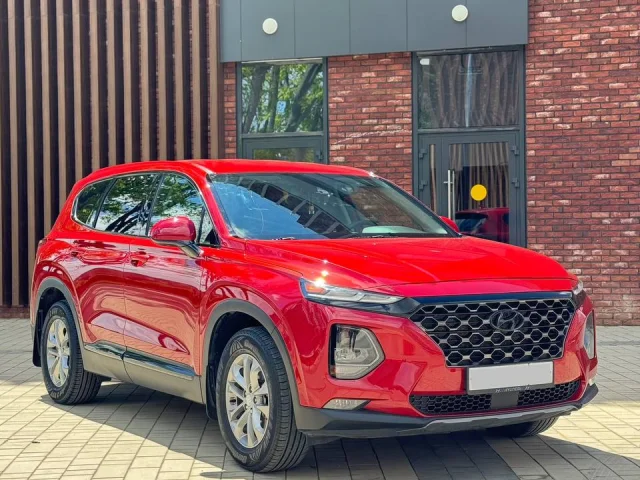 Фото: Продам свою машину Santa Fe 2019 2WD, двигатель 2.4л/бензин, АКПП 8ми ступенчатая (не робот), пробег 61900км