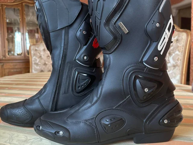 Фото: 🏍️ В ПРОДАЖЕ: Оригинальные мотоботы SIDI!