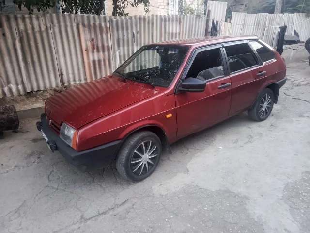 Фото: Продам ваз 2109. В хорошем состоянии ничего не надо делать, сел и поехал. Салон ухоженный. По-технически ничего не надо