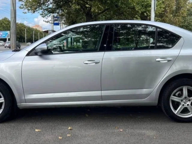 Фото: Марка автомобиля: Skoda Octavia A7
