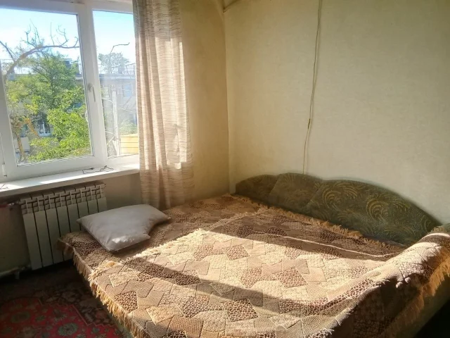 Фото: Сдам гостинку, парк Гурова, цена 15 т рублей