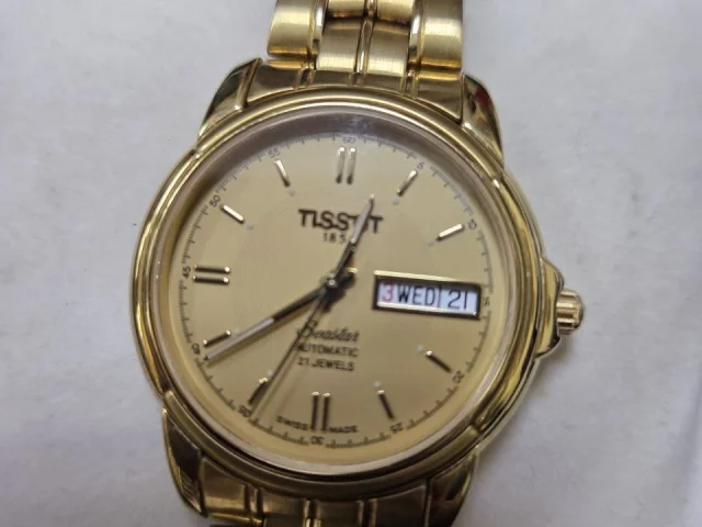 Фото: Tissot, Швейцария, механика, автоподзавод, сапфировое стекло. Модель А660/760К. В отличном состоянии