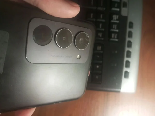 Фото: Продам телефон Redmi 15