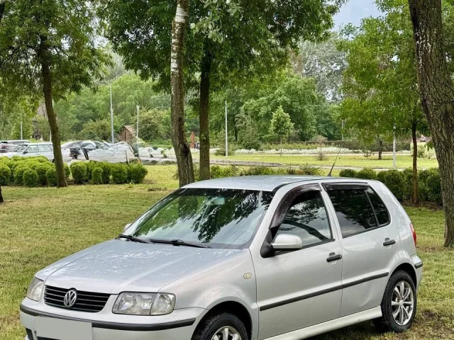 Фото: Продаю Volkswagen Polo за 220 тысяч рублей срочно!!