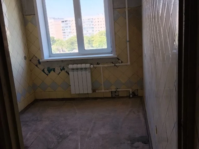 Фото: Продам 3х комнатную квартиру 63,3м.кв на 6эт.по ул. Олимпийской 165 м-н Восточный Мариуполь(это ближе к трассе на Новоаз