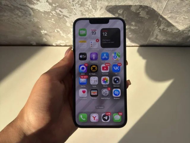 Фото: Продам IPhone 13 128 (20 т.р.)