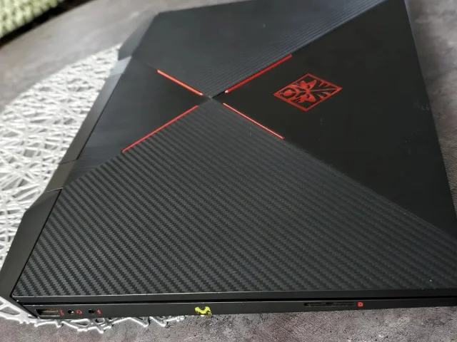 Фото: Продам Игровой Ноутбук HP Omen ,насыщенный экран , мощный процессор i5 8-го поколения