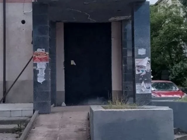 Фото: сдам нежилое помещение в центре города улица Ваганова, 36 мкВ цена 50 т+ к у есть комиссия тел