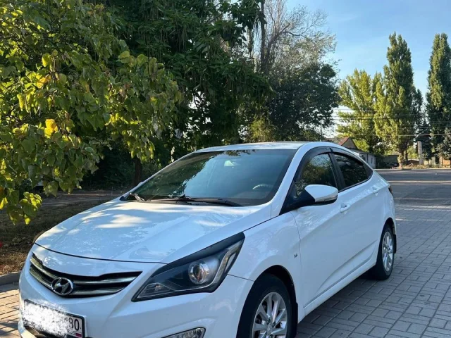 Фото: Hyundai Solaris / Хендай Солярис