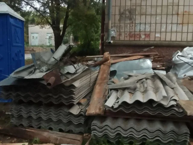 Фото: Продам б/у шифер 8 волн