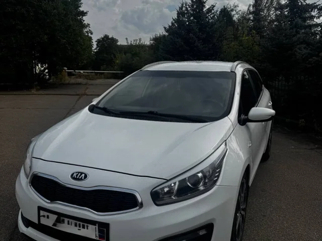 Фото: Продаю KIA CEED 2016 1.6 AT Универсал