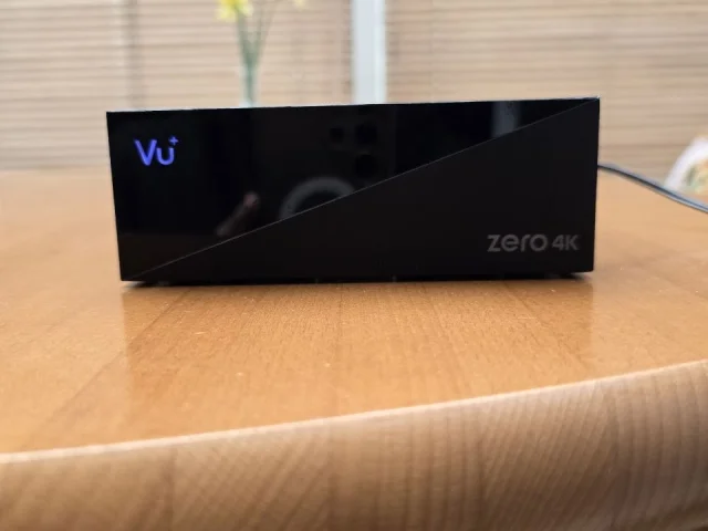 Фото: Продам спутниковый 4к ресивер VU+zero 4k DVB-s2x поддерживает iptv и все возможные форматы спутниковое тв подробные хара